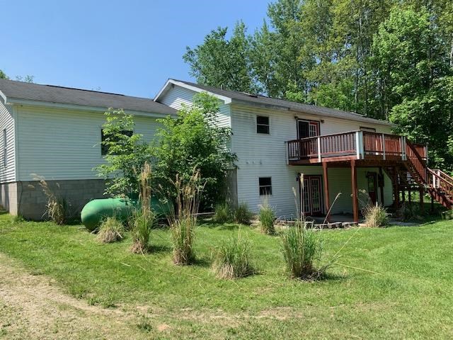 1655 Vanderlip Road Traverse City, MI 49686 - Photo 3 of 19 1888532-2.JPG