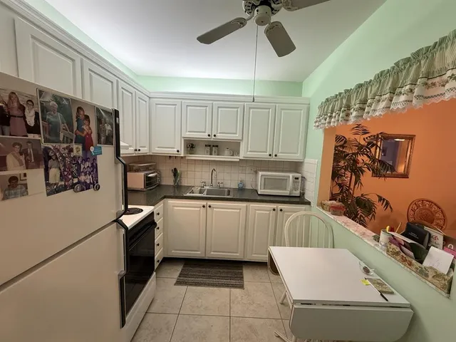 $139,000 | 375 Southwest 56th Avenue, Unit 116, Margate, FL 33068