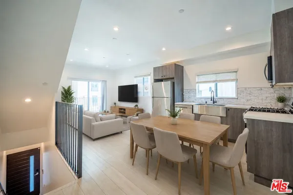 $4,300 | 246 North Dillon Street, Unit 246, Los Angeles, CA 90026