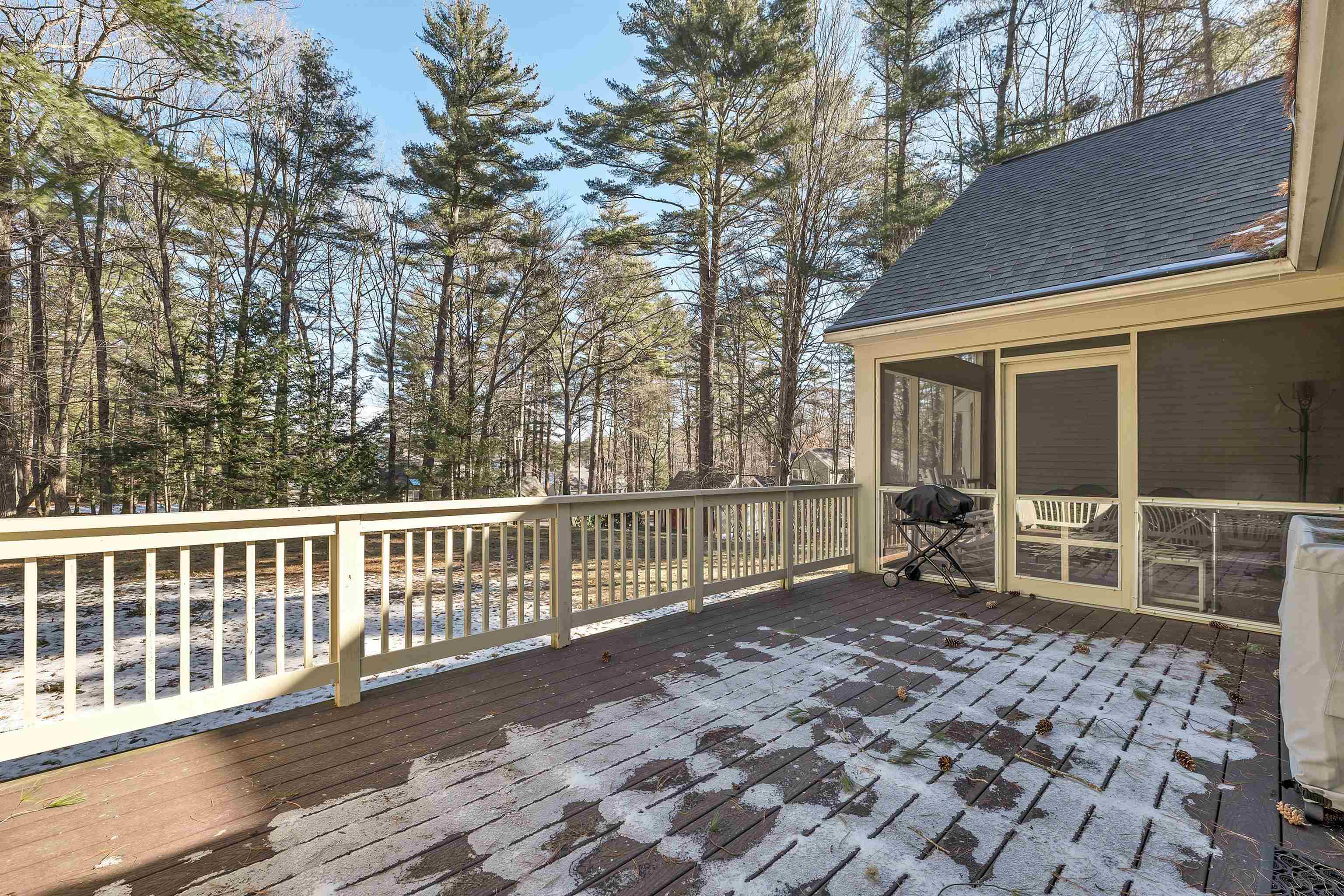 7 Point Breeze Road Wolfeboro, NH 03894 - Photo 11 of 40