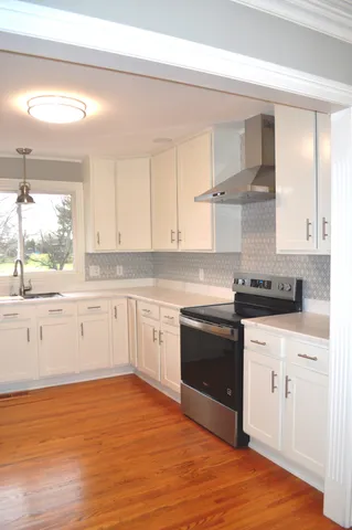 $749,900 | 207 Donna Drive, Madison, TN 37115