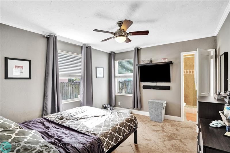 720 Northeast 15th Street Fort Lauderdale, FL 33304 - Photo 14 of 22