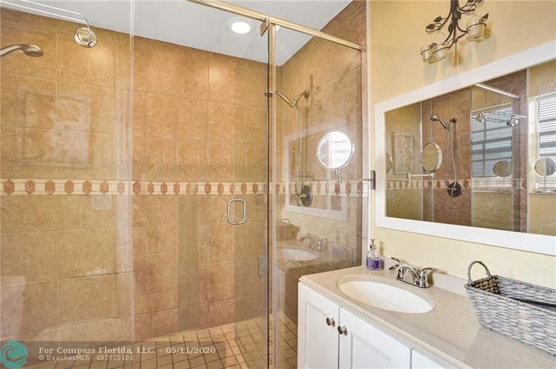 720 Northeast 15th Street Fort Lauderdale, FL 33304 - Photo 15 of 22