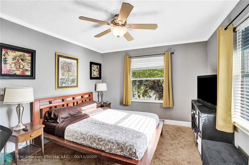 720 Northeast 15th Street Fort Lauderdale, FL 33304 - Photo 10 of 22