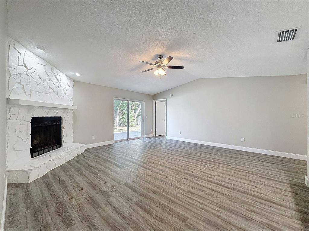 23015 Mayfair Road Land O' Lakes, FL 34639 - Photo 8 of 35