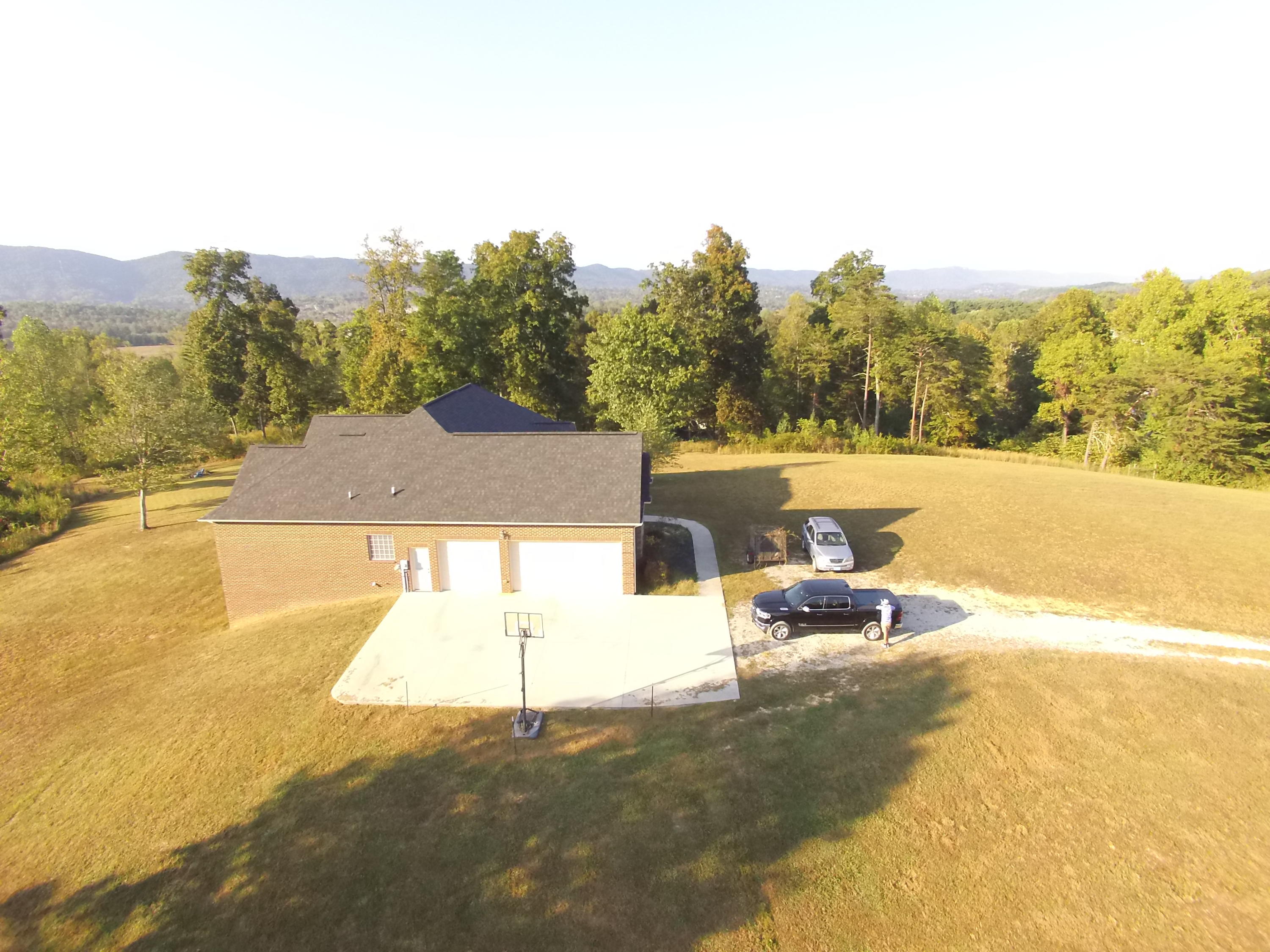 192 River Road Jacksboro, TN 37757 - Photo 33 of 39 DJI_0033