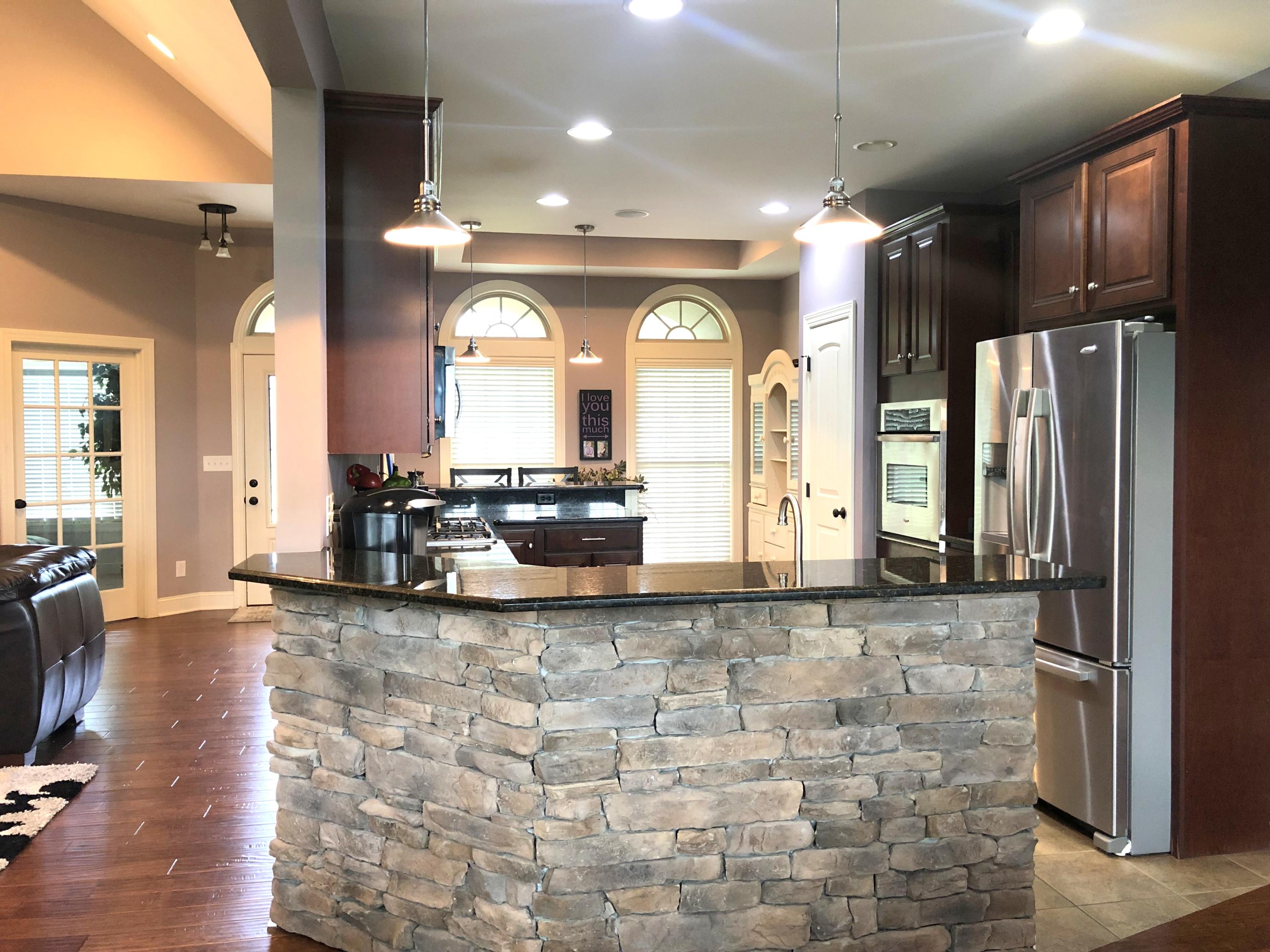 192 River Road Jacksboro, TN 37757 - Photo 7 of 39 Kitchen with granite