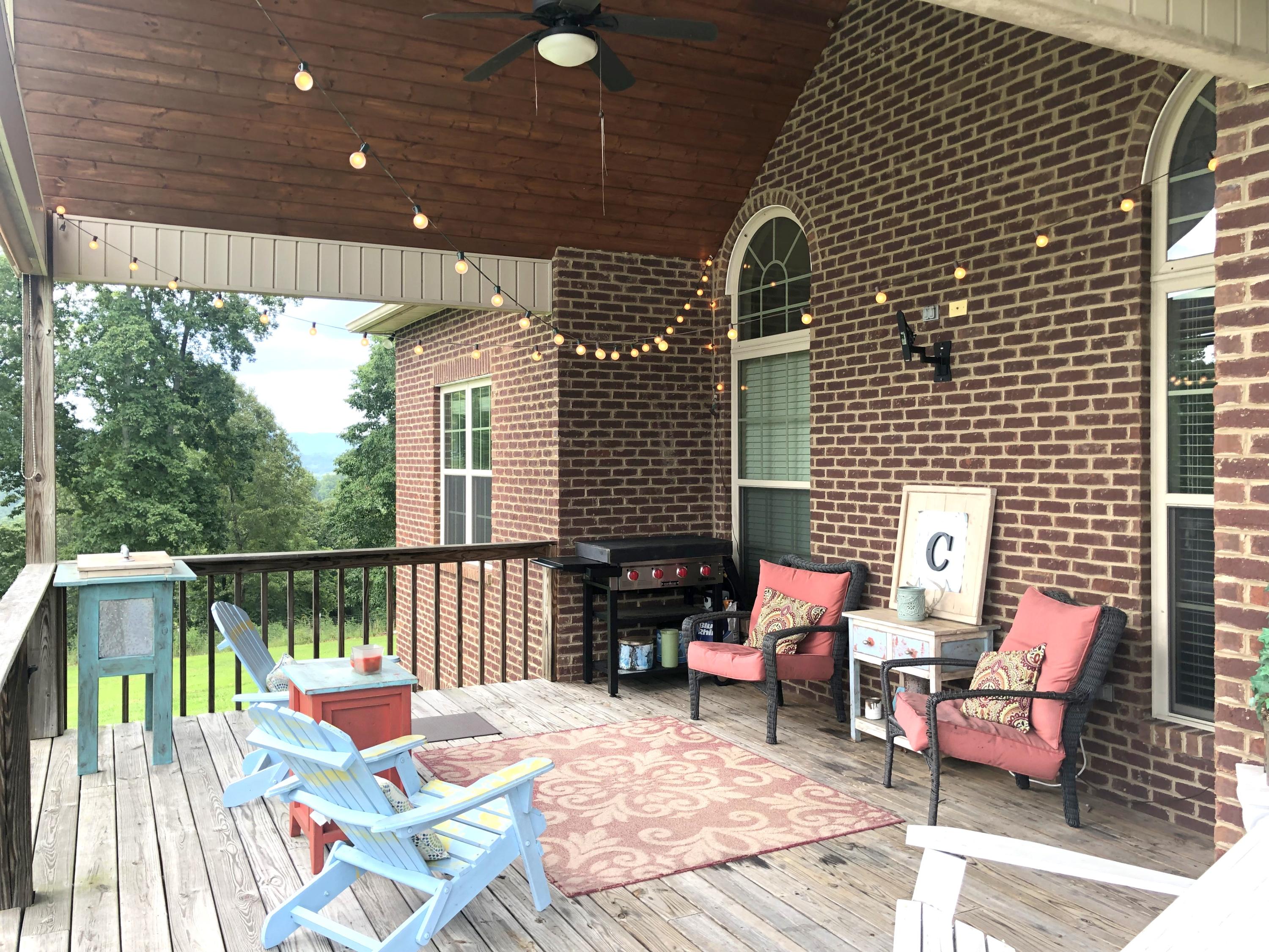 192 River Road Jacksboro, TN 37757 - Photo 8 of 39 Covered back deck