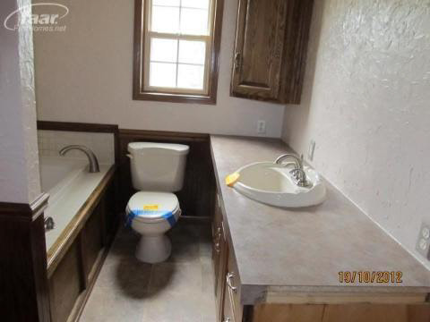 4366 Reid Road Swartz Creek, MI 48473 - Photo 9 of 20 20220622-8.JPG