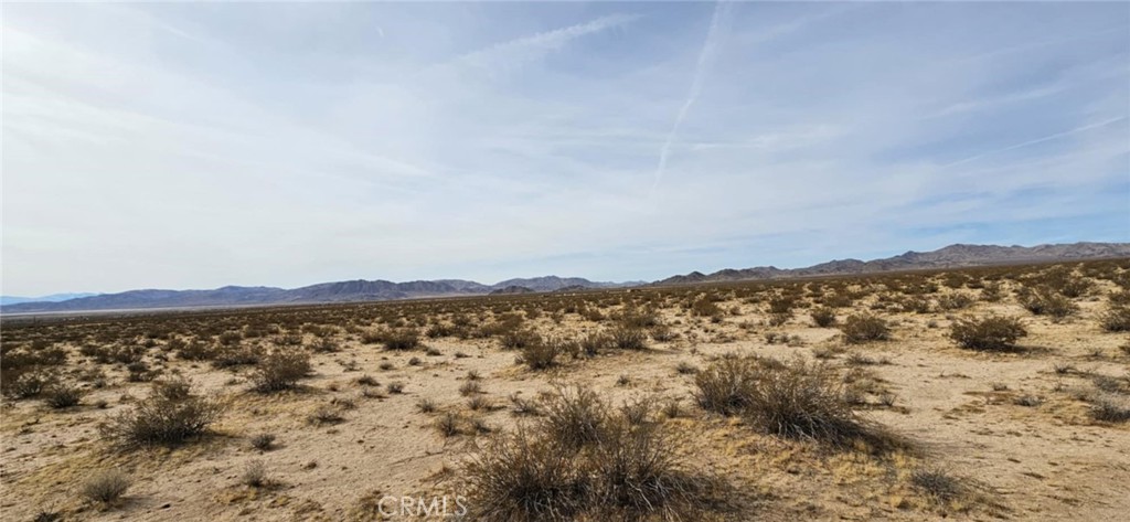 800 Jones Road Lucerne Valley, CA 92356 - Photo 4 of 5 a view of city and mountain