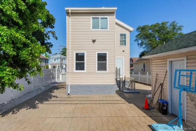 $749,999 | 257 Biltmore Avenue, Elmont, NY 11003