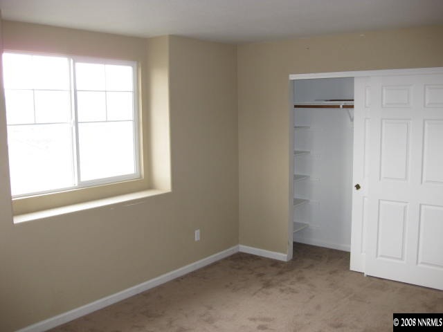 8976 Mahon Drive Reno, NV 89506 - Photo 6 of 8 Photo 6