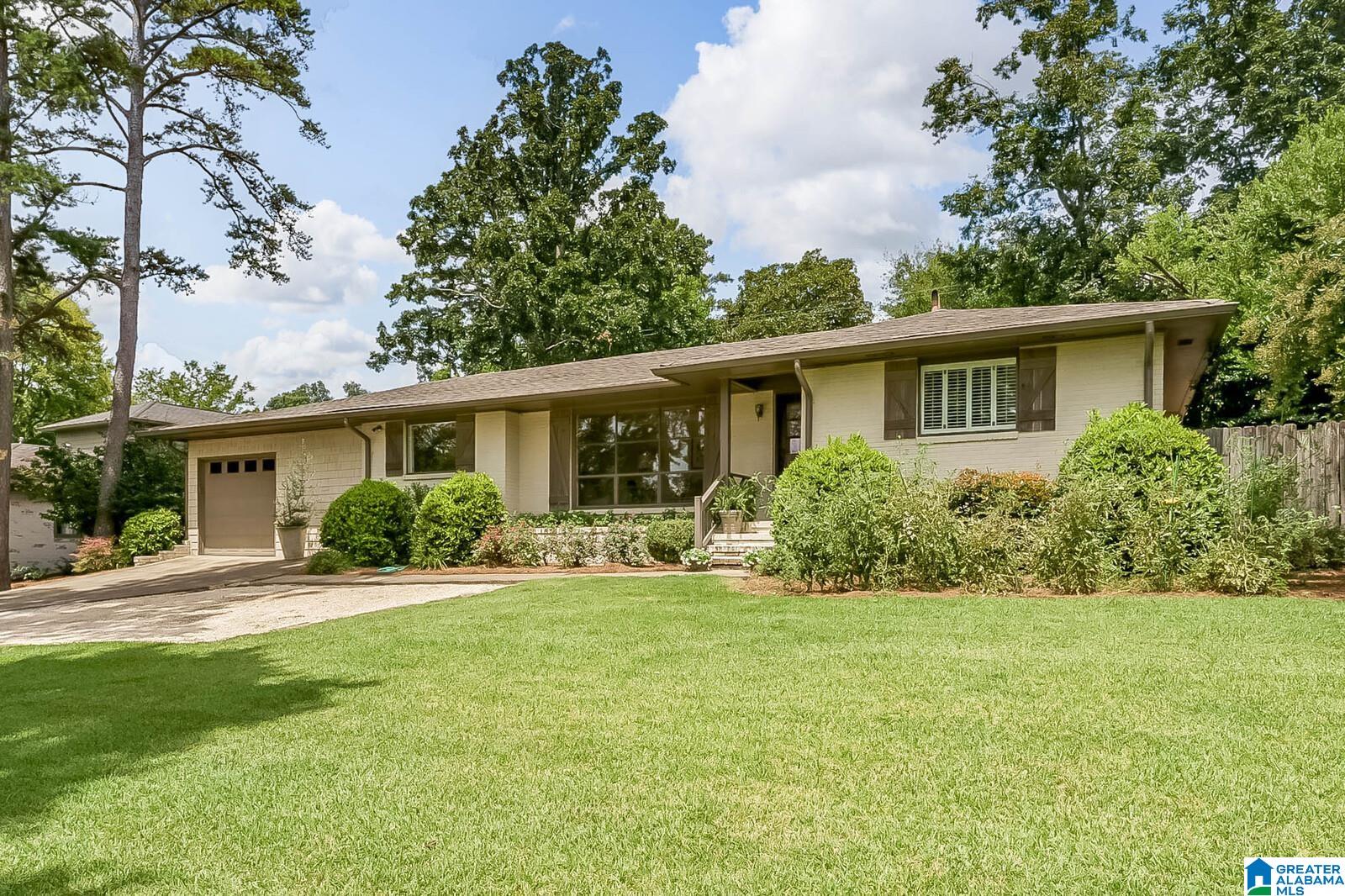 1836 Laurel Road Birmingham, AL 35216 - Photo 3 of 49