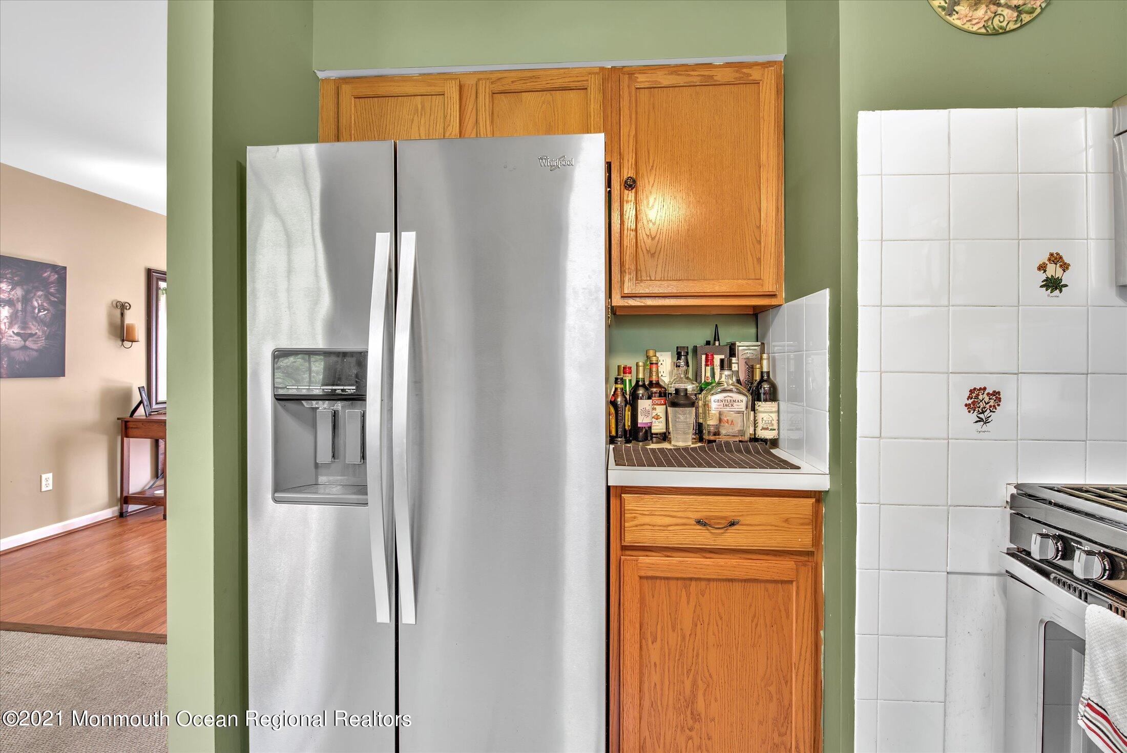 136 Bethany Road Hazlet, NJ 07730 - Photo 14 of 26 14-KITCHEN