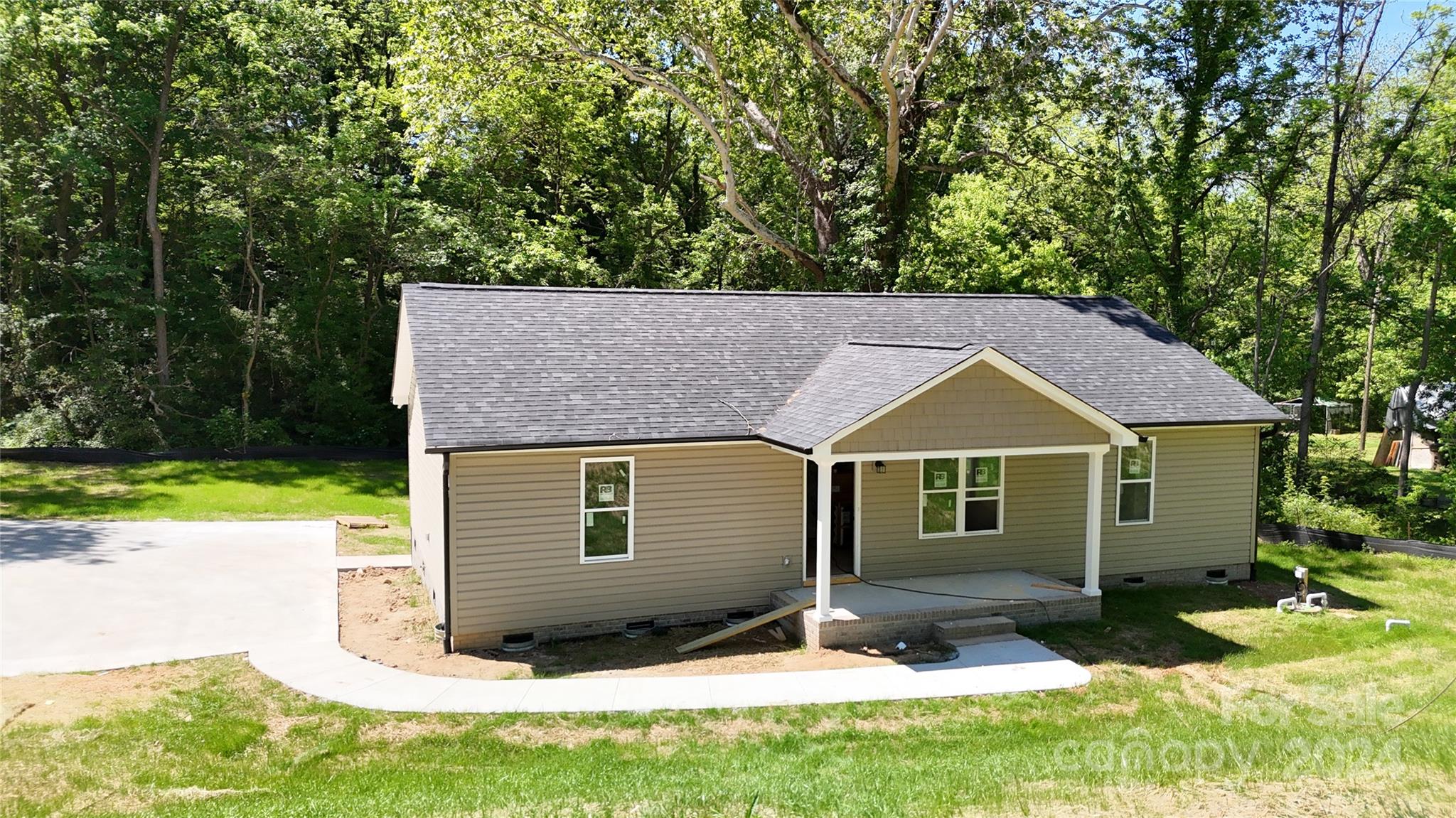 607 West Main Street Ext  