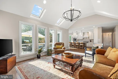 $1,500,000 | 10 Pheasants Ridge North, Wilmington, DE 19807