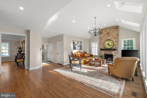 $1,500,000 | 10 Pheasants Ridge North, Wilmington, DE 19807