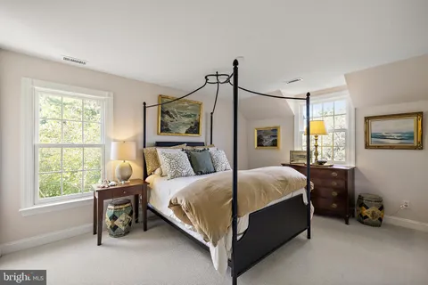 $1,500,000 | 10 Pheasants Ridge North, Wilmington, DE 19807