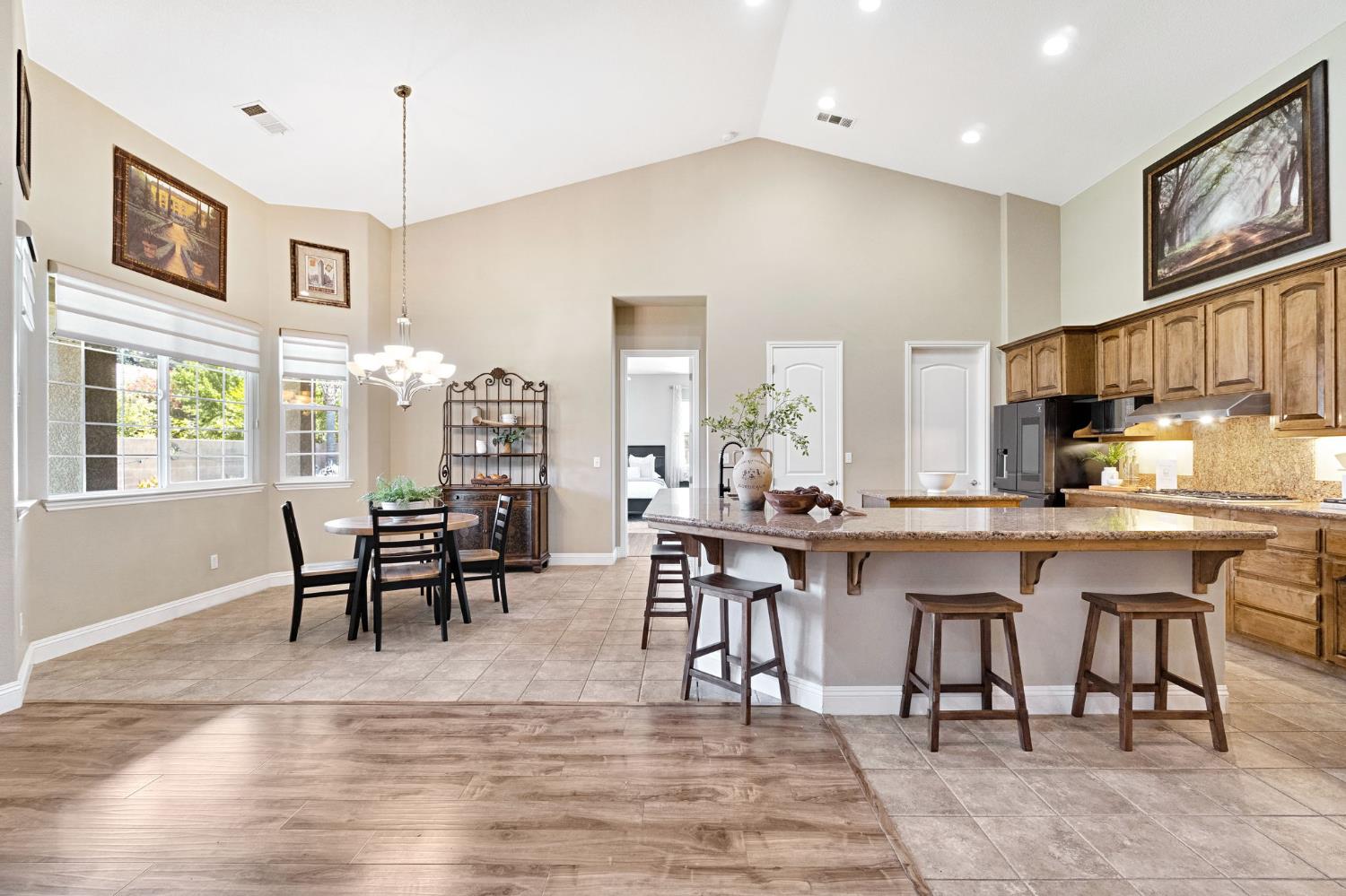 2512 Rodeo Street Selma, CA 93662 - Photo 14 of 42