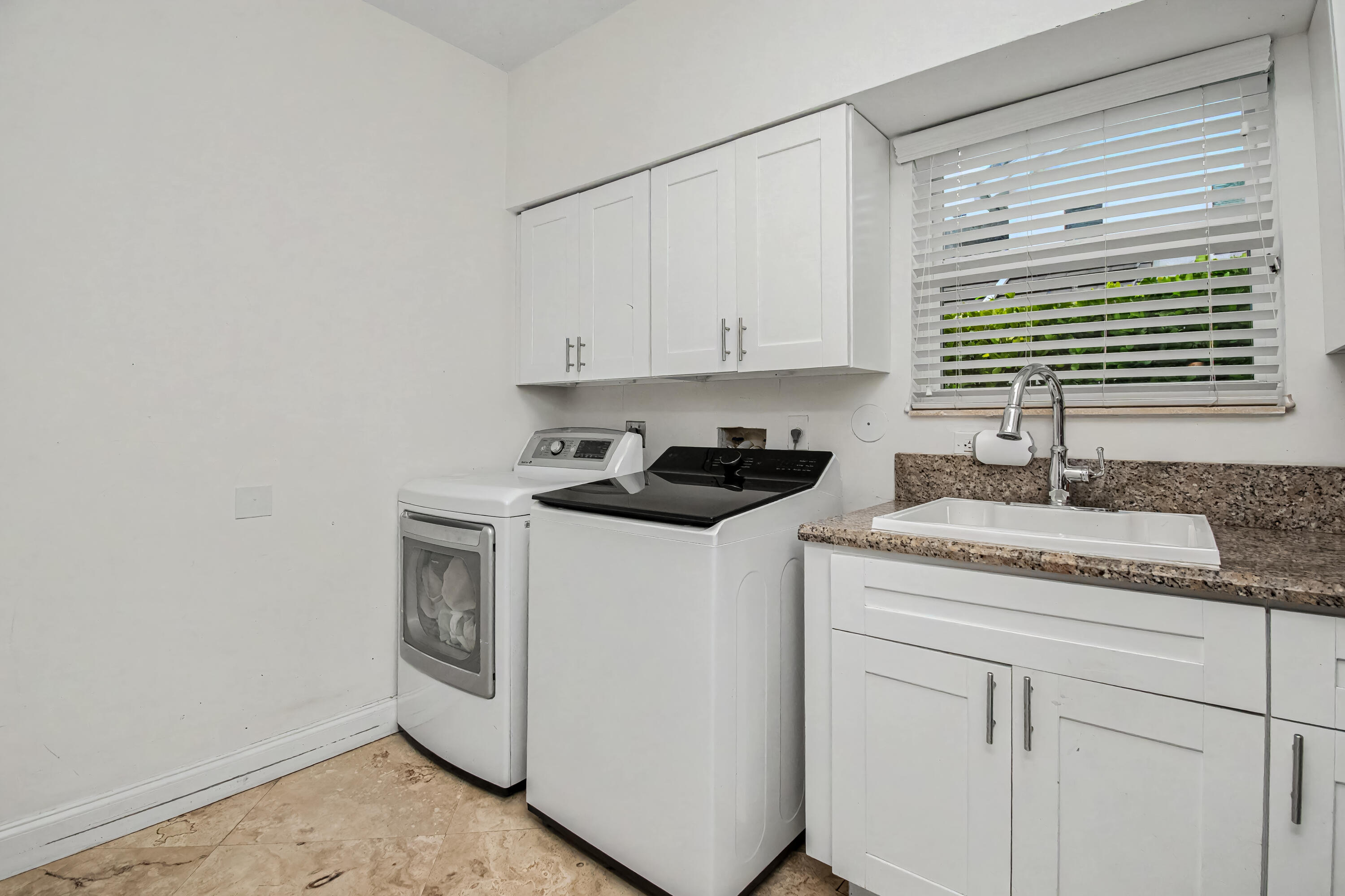 2653 Northwest 46th Street Boca Raton, FL 33434 - Photo 33 of 46 DA91AF1A-27D0-43C9-BD53-D879AD0FD6F2