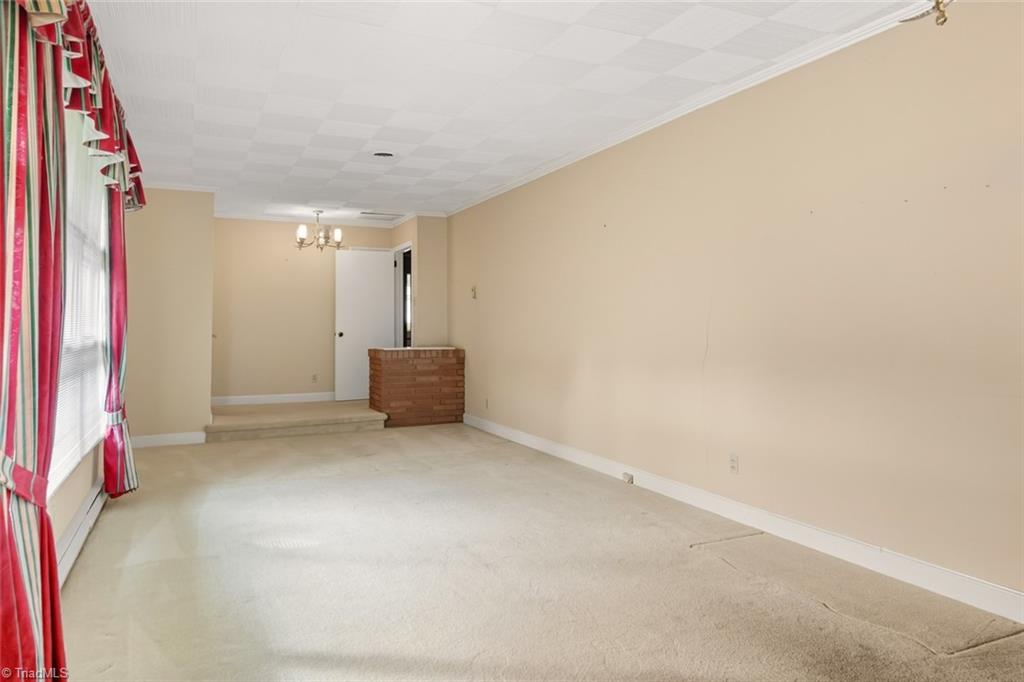 207 Forest Drive Graham, NC 27253 - Photo 19 of 34 View of LR from DR.