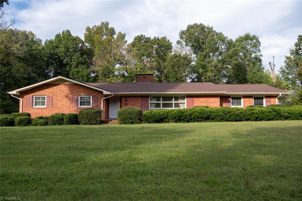 207 Forest Drive Graham, NC 27253 - Photo 2 of 34 Front View.