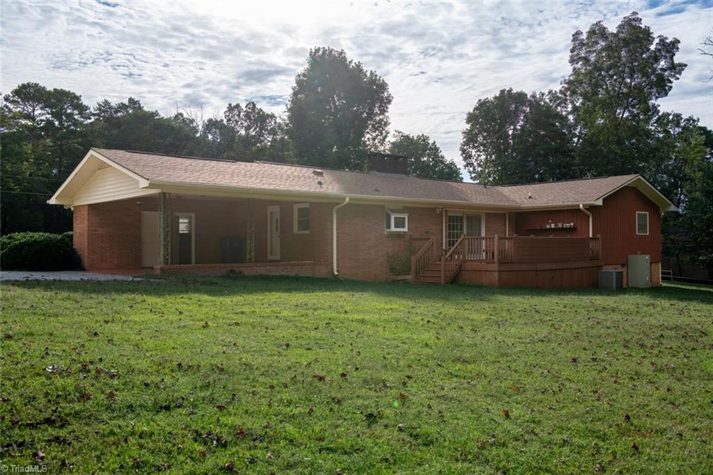 207 Forest Drive Graham, NC 27253 - Photo 4 of 34 Rear View.