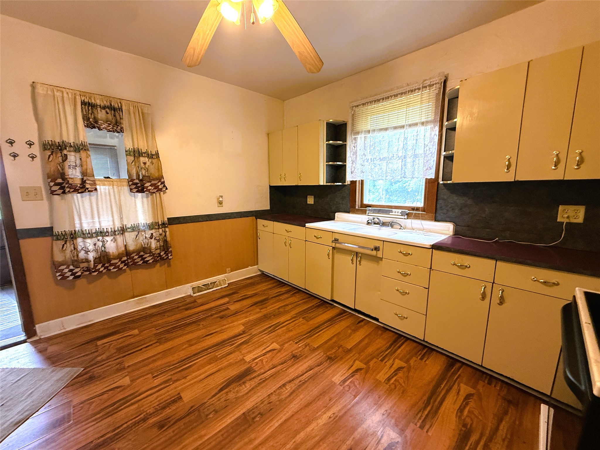 W9577 Kroll Road Ladysmith, WI 54848 - Photo 6 of 42