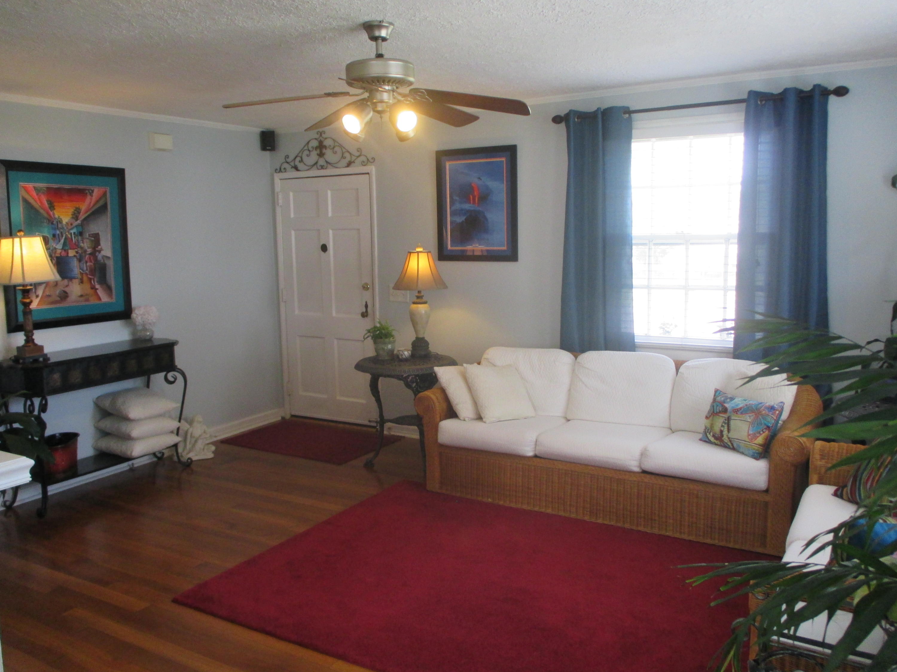 4807 Chesterfield Road North Charleston, SC 29405 - Photo 7 of 23 2015-04-12 22.49.57
