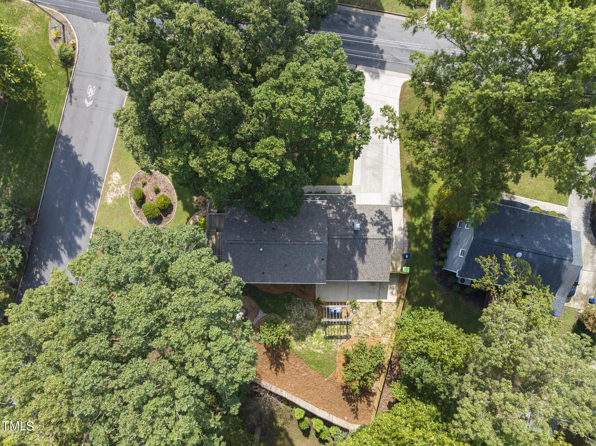 4900 Latimer Road Raleigh, NC 27609 - Photo 7 of 46 Surrounded by Trees