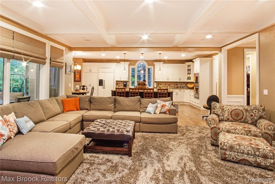 1187 North Cranbrook Road Bloomfield Hills, MI 48301 - Photo 10 of 51 DSC01005-1.jpg