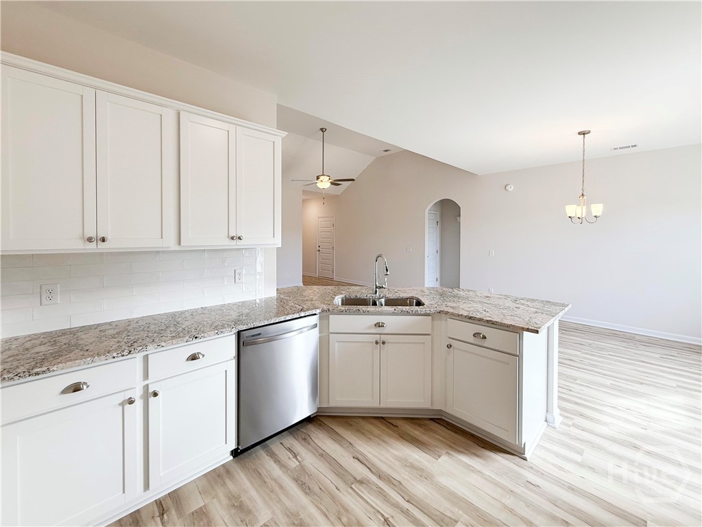 1118 Buckhead Loop Southeast Allenhurst, GA 31301 - Photo 4 of 18