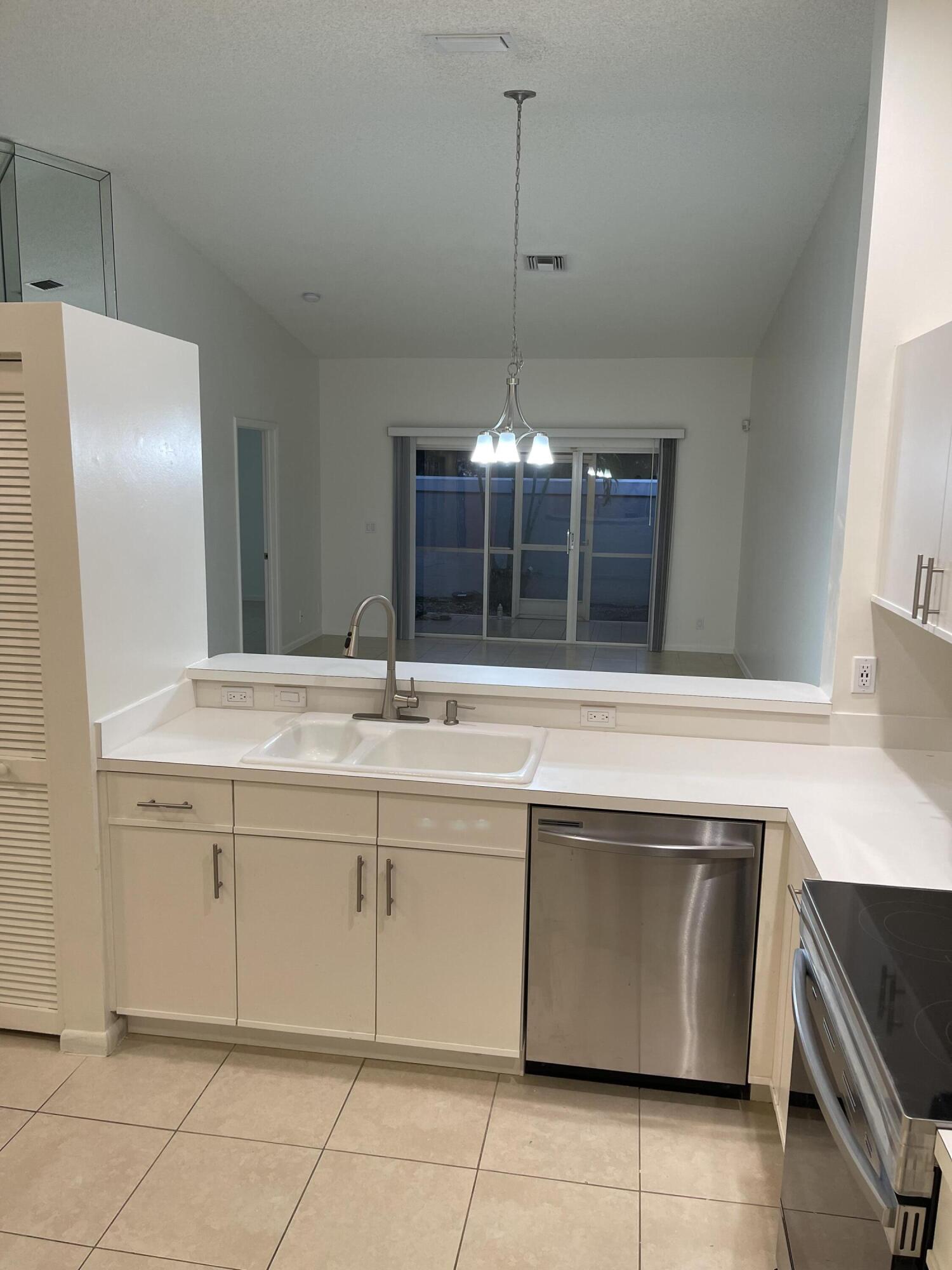10482 Mateo Court Boca Raton, FL 33498 - Photo 15 of 25 IMG_8270
