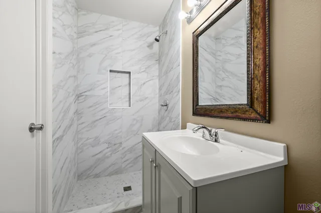 $214,900 | 3584 Courtland Drive, Baton Rouge, LA 70814