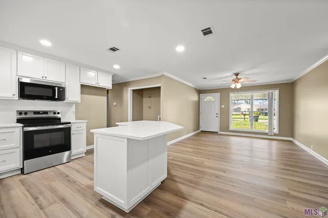 $214,900 | 3584 Courtland Drive, Baton Rouge, LA 70814
