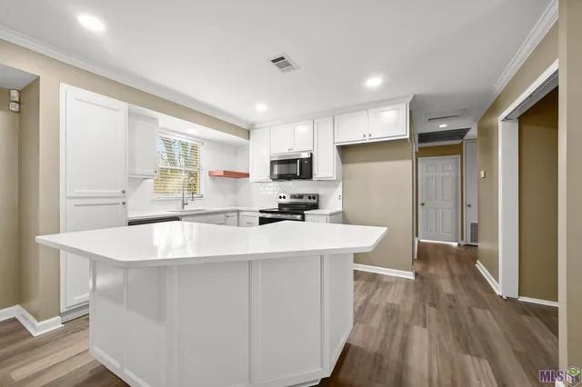 $214,900 | 3584 Courtland Drive, Baton Rouge, LA 70814