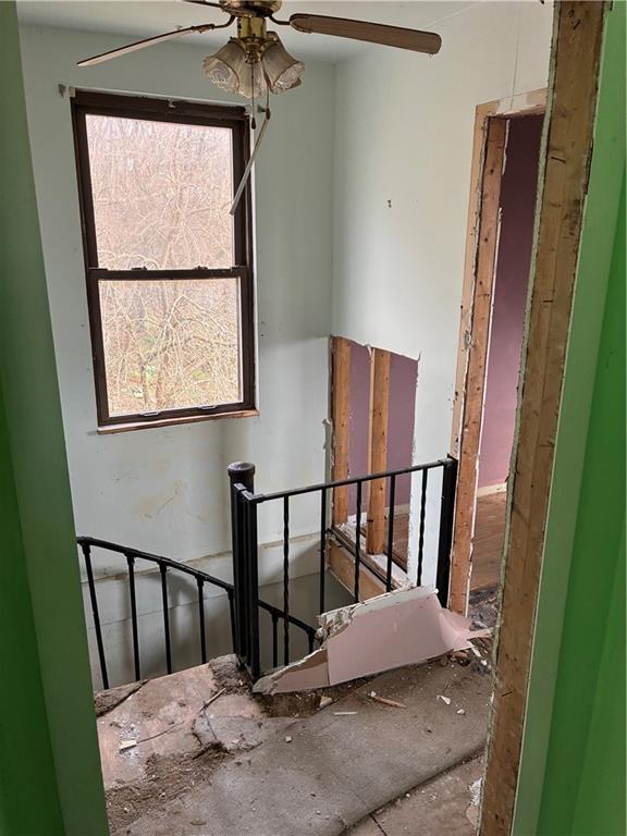 2794 Mt Troy Road Pittsburgh, PA 15212 - Photo 7 of 8 a view of entryway