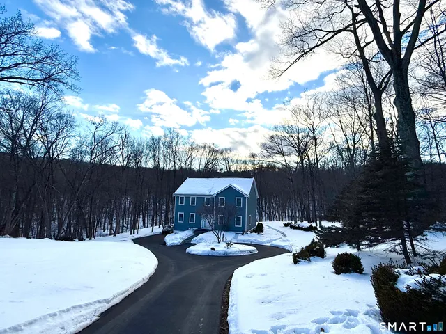 $672,500 | 24 Silver Birch Lane, New Milford, CT 06776