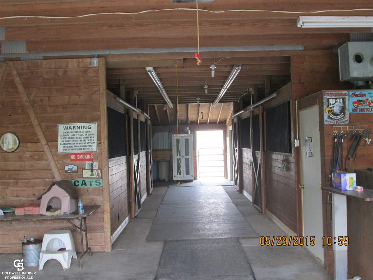 8393 Frith Road Columbus, MI 48063 - Photo 10 of 98