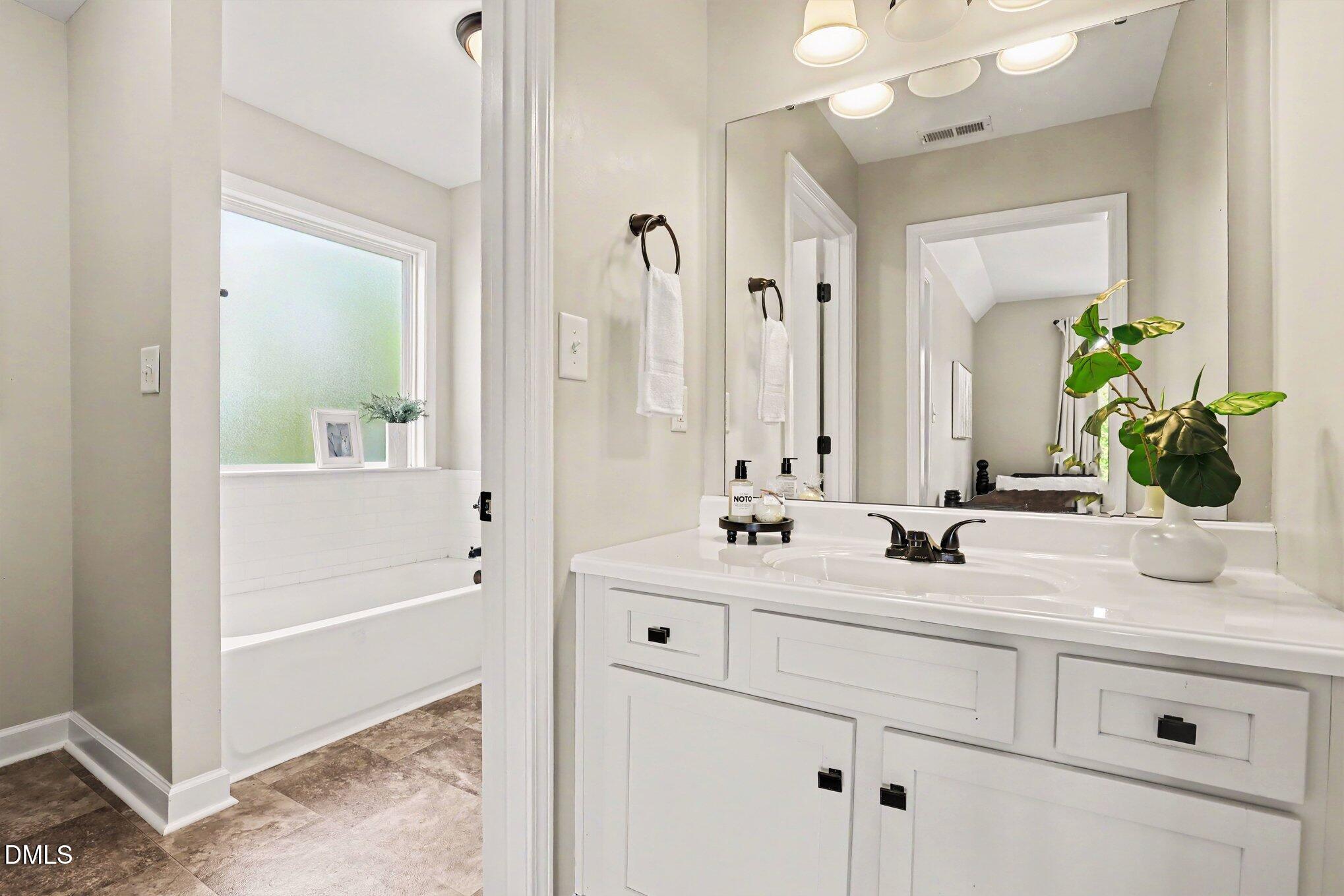 1136 South State Street Raleigh, NC 27601 - Photo 23 of 29 023_file_6116