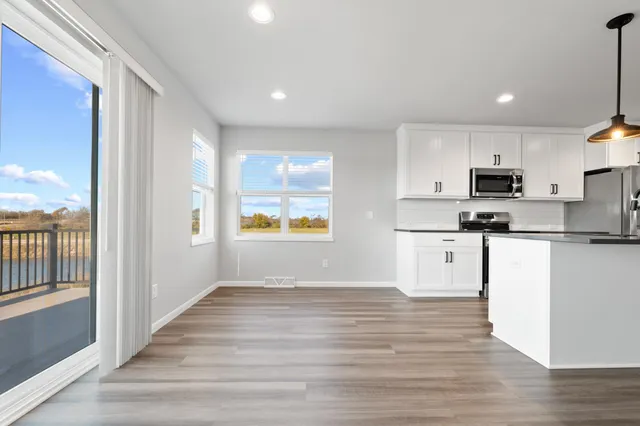 $432,000 | 2401 Wildcat Drive, Fitchburg, WI 53711