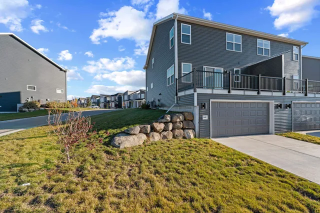 $432,000 | 2401 Wildcat Drive, Fitchburg, WI 53711