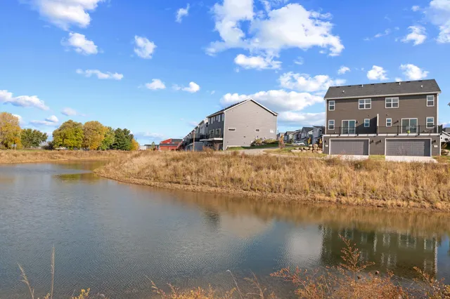 $432,000 | 2401 Wildcat Drive, Fitchburg, WI 53711