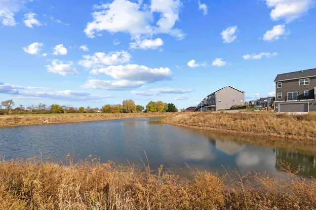 $432,000 | 2401 Wildcat Drive, Fitchburg, WI 53711