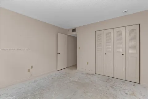 $318,000 | 8277 Southwest 128th Street, Unit 108, Pinecrest, FL 33156