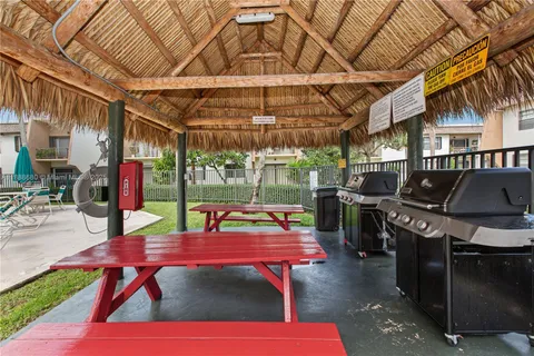 $318,000 | 8277 Southwest 128th Street, Unit 108, Pinecrest, FL 33156