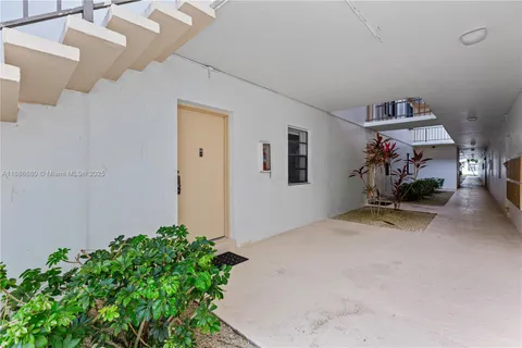 $318,000 | 8277 Southwest 128th Street, Unit 108, Pinecrest, FL 33156