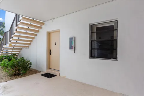 $318,000 | 8277 Southwest 128th Street, Unit 108, Pinecrest, FL 33156