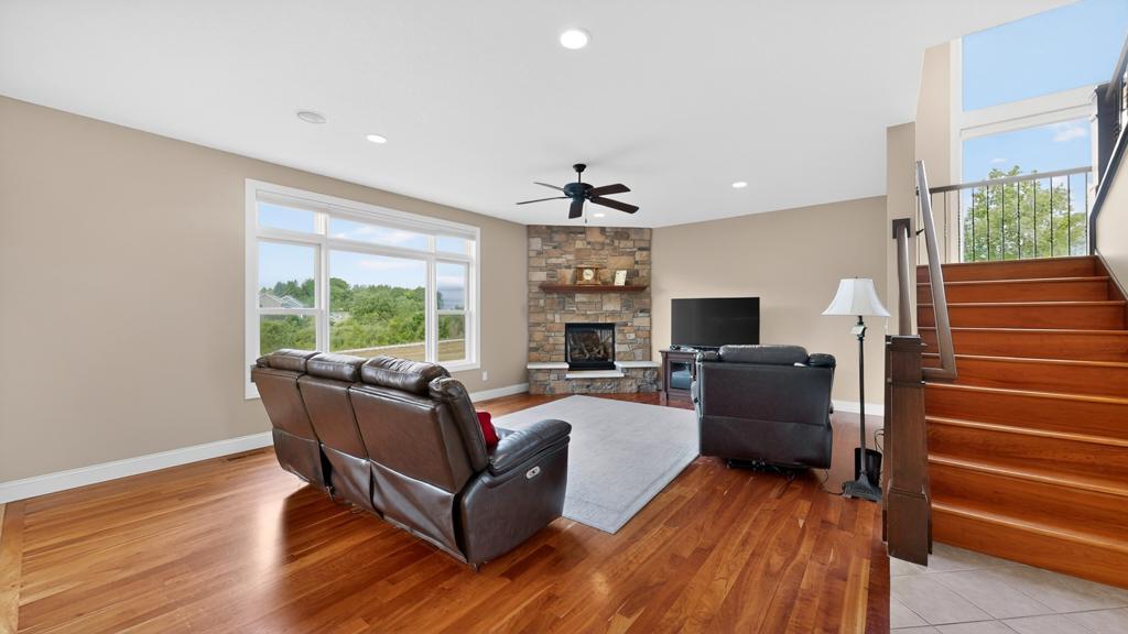 6485 Summit Pointe Road Northwest Rochester, MN 55901 - Photo 13 of 62