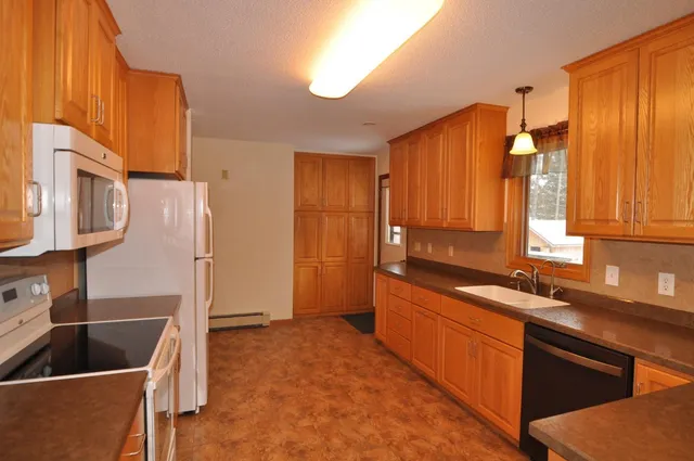 $369,900 | 800 Forest Avenue, Park Rapids, MN 56470